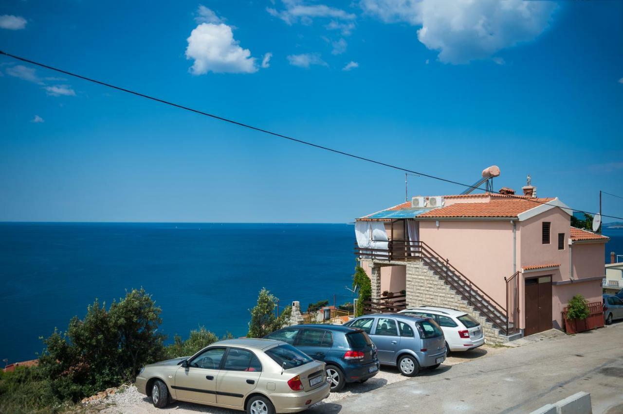 Seaview Apartment Marinov - Bilo, Primosten Bagian luar foto