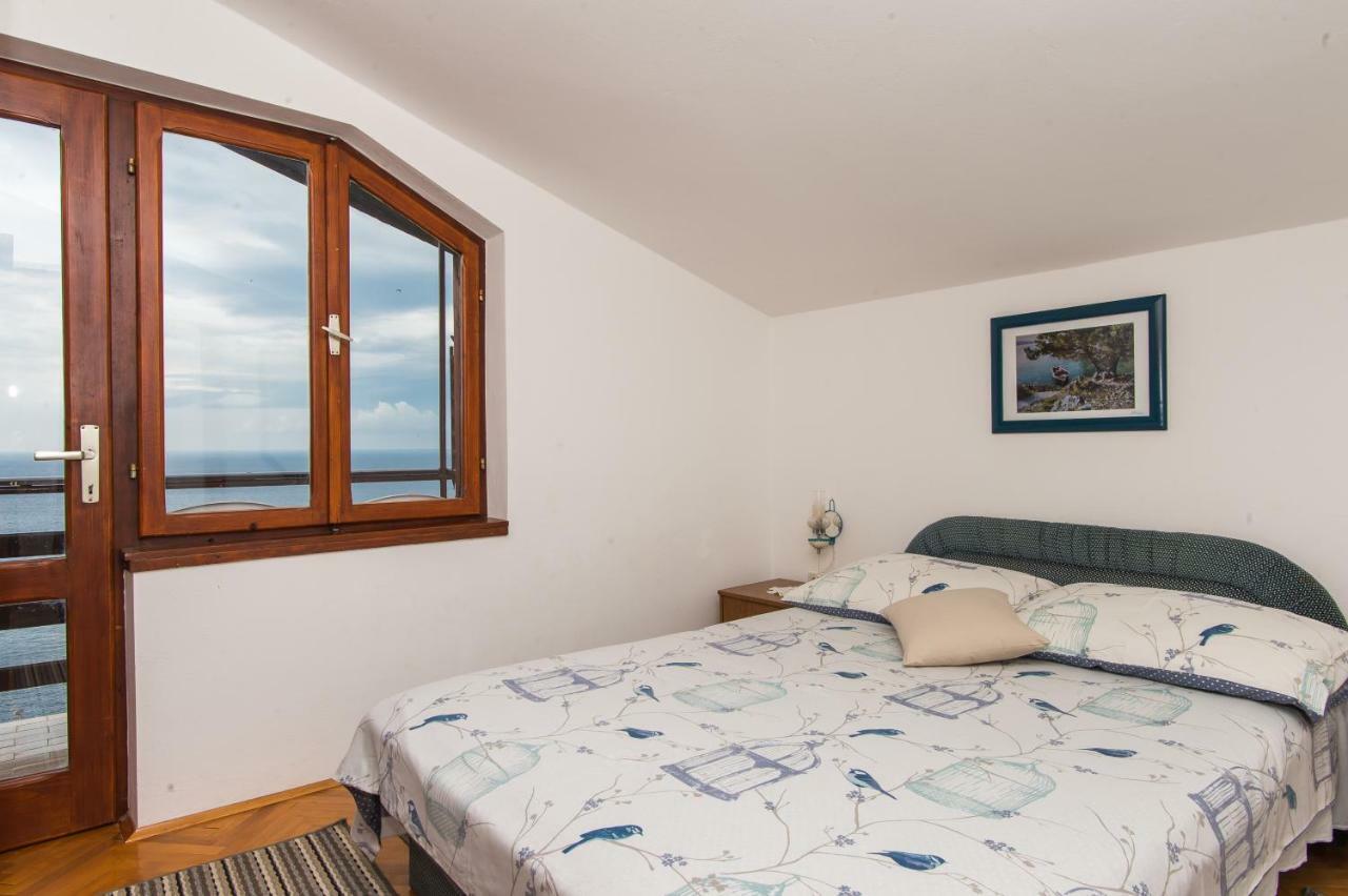Seaview Apartment Marinov - Bilo, Primosten Bagian luar foto